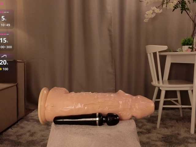 KarenLowe live cam on BongaCams