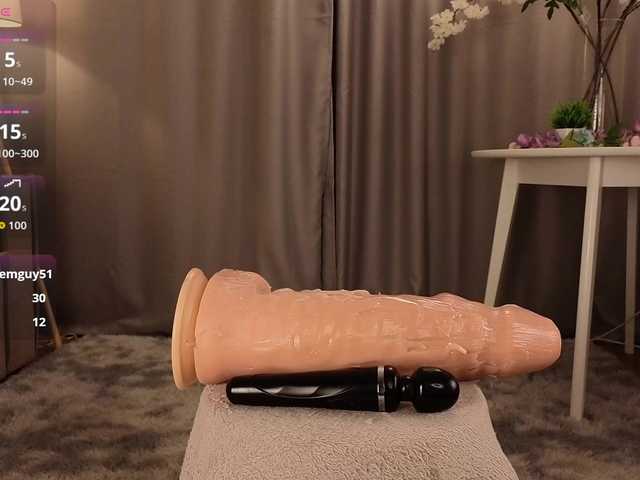 KarenLowe live cam on BongaCams