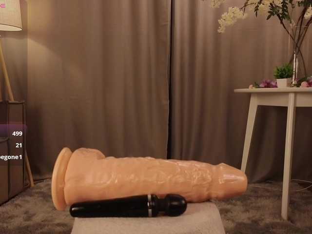 KarenLowe live cam on BongaCams