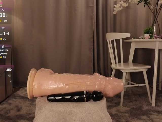 KarenLowe live cam on BongaCams