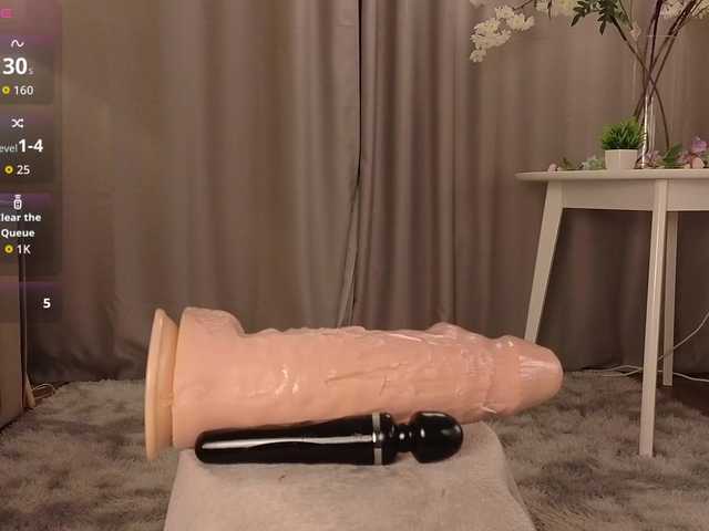 KarenLowe live cam on BongaCams