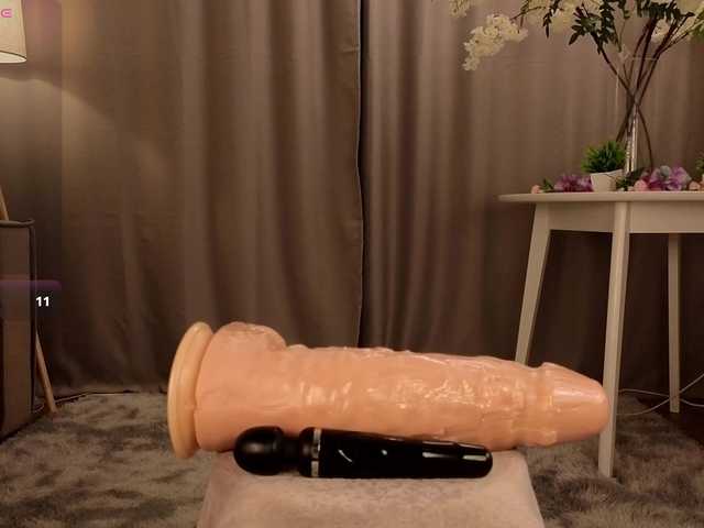 KarenLowe live cam on BongaCams