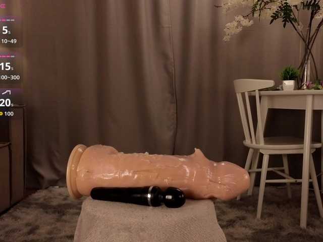 KarenLowe live cam on BongaCams
