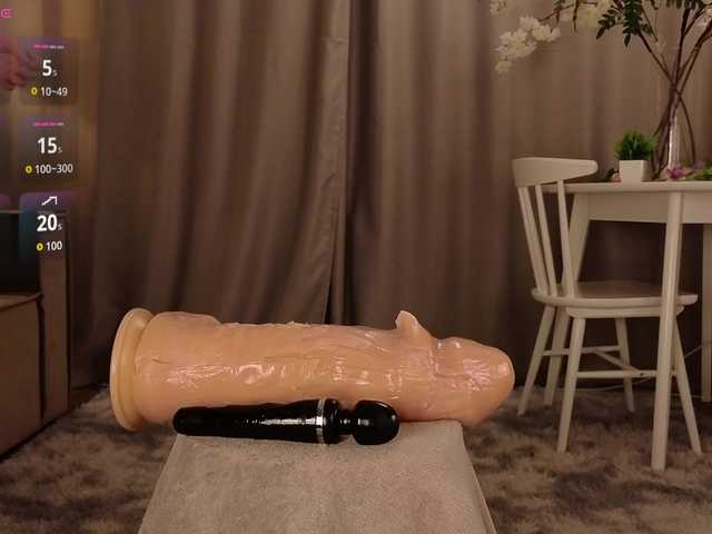 KarenLowe live cam on BongaCams