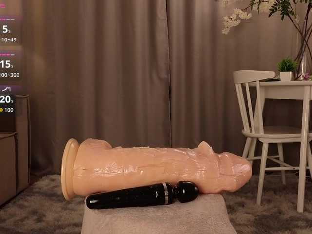 KarenLowe live cam on BongaCams