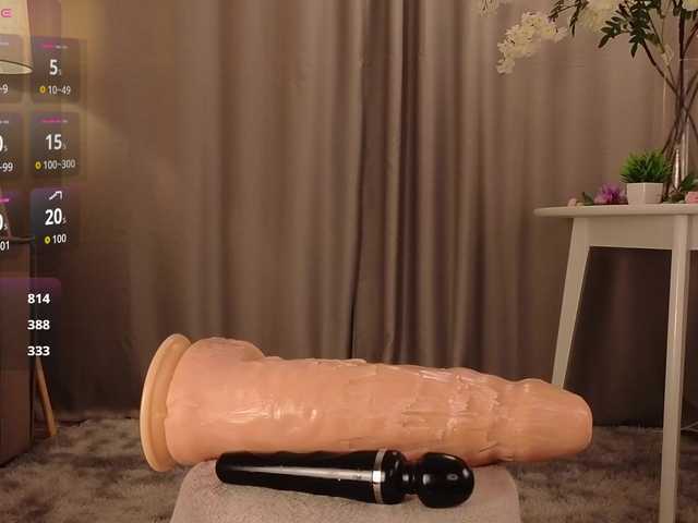 KarenLowe live cam on BongaCams