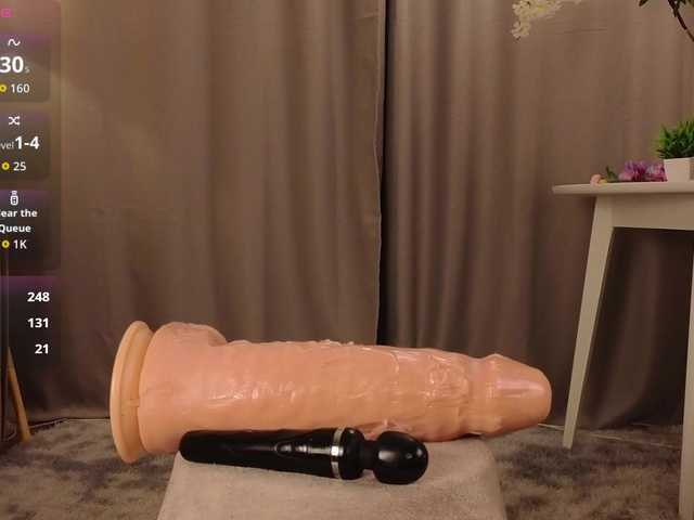 KarenLowe live cam on BongaCams