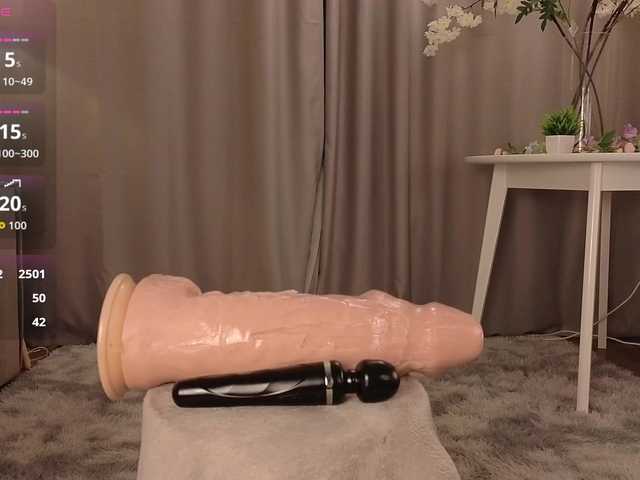 KarenLowe live cam on BongaCams