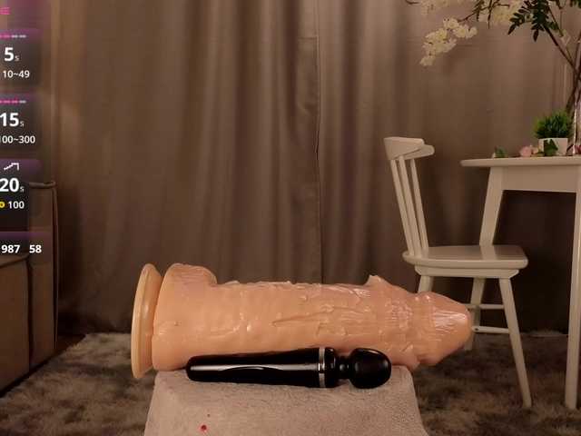 KarenLowe live cam on BongaCams