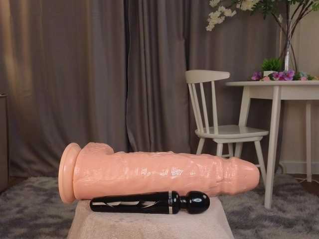 KarenLowe Nude Live Sex Shows