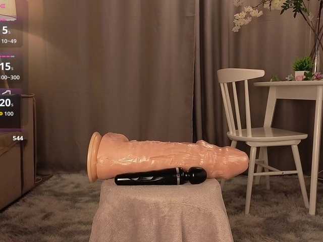 KarenLowe live cam on BongaCams