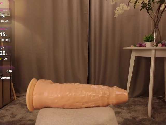 KarenLowe live cam on BongaCams