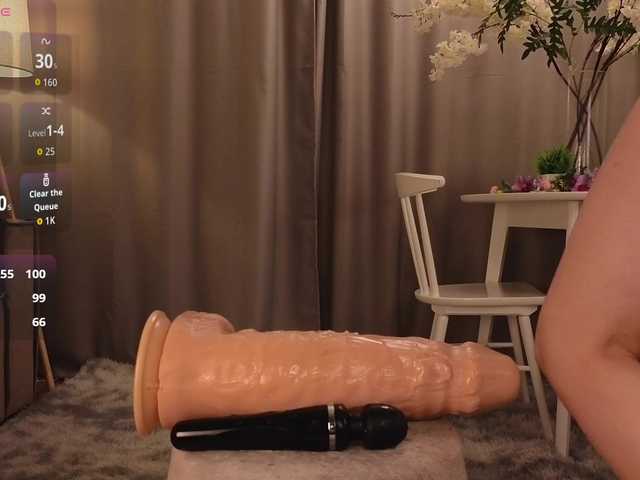 KarenLowe live cam on BongaCams