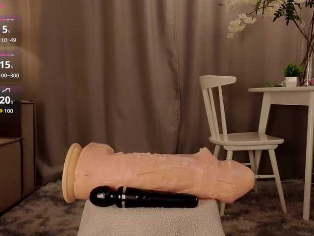 KarenLowe live cam on BongaCams