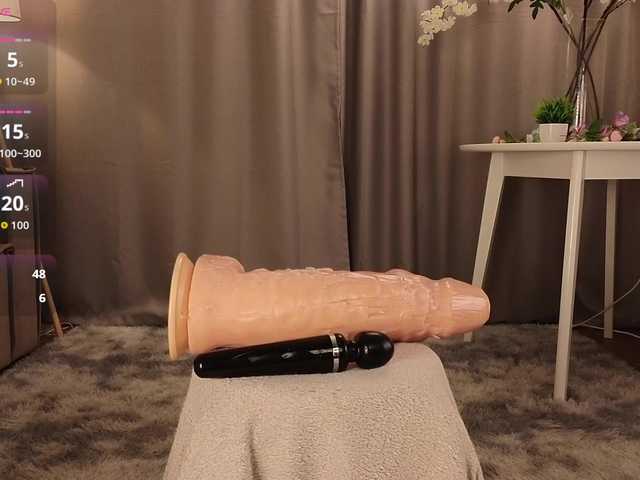 KarenLowe live cam on BongaCams