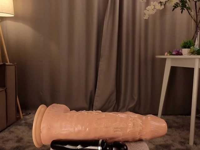 KarenLowe live cam on BongaCams