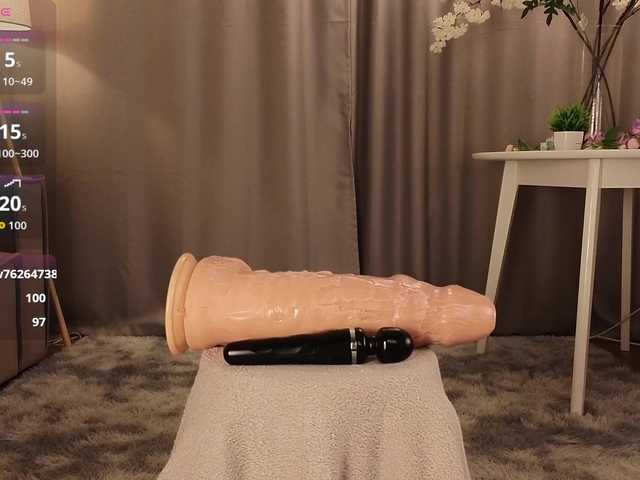 KarenLowe live cam on BongaCams