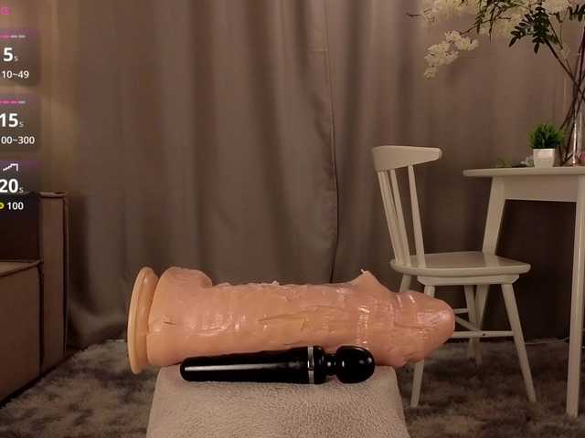 KarenLowe live cam on BongaCams