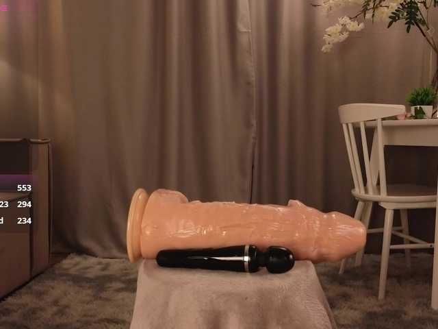 KarenLowe live cam on BongaCams