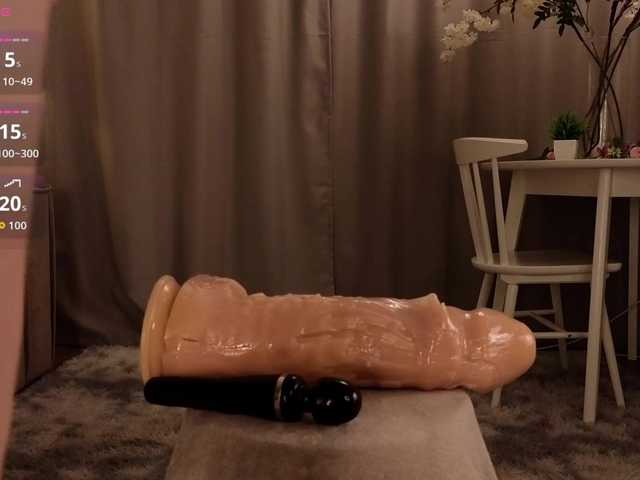 KarenLowe live cam on BongaCams