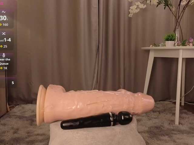 KarenLowe live cam on BongaCams