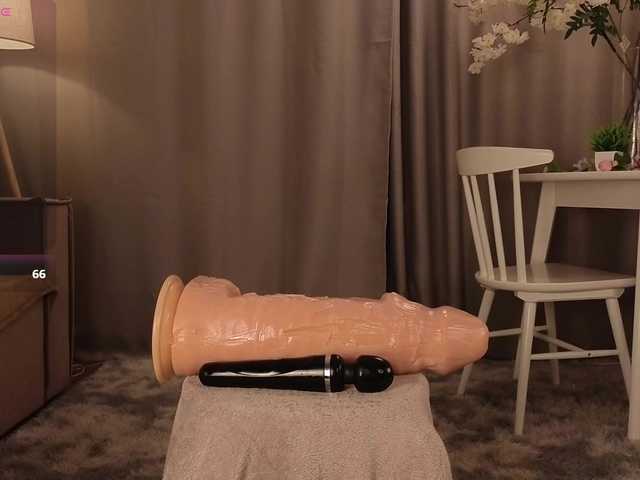 KarenLowe live cam on BongaCams