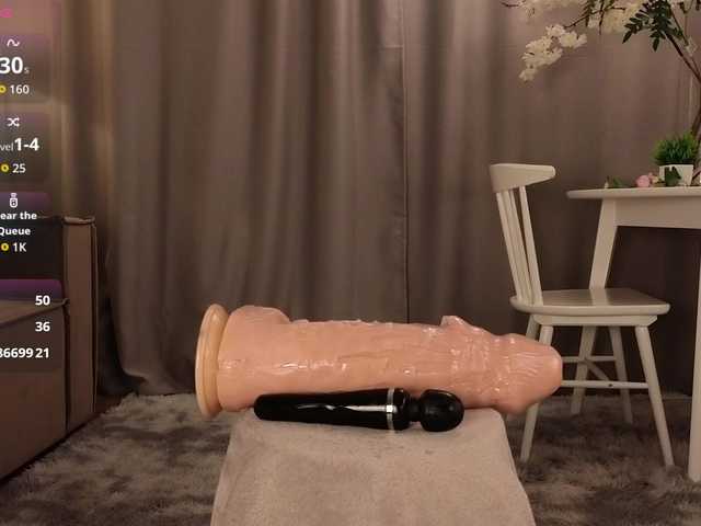 KarenLowe live cam on BongaCams