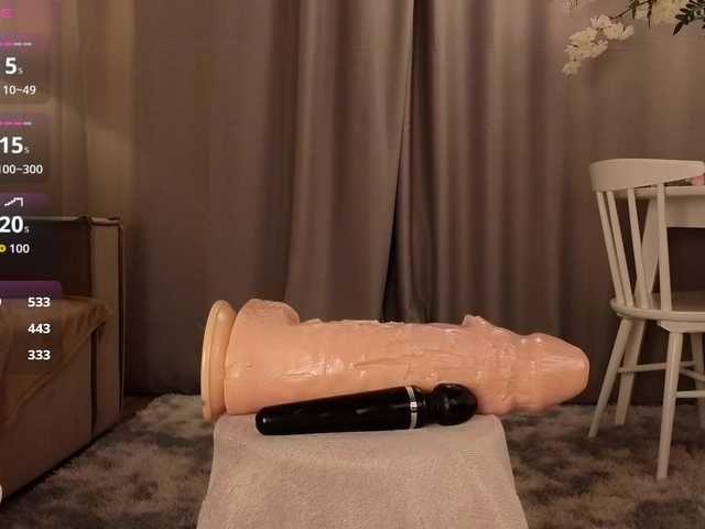 KarenLowe live cam on BongaCams