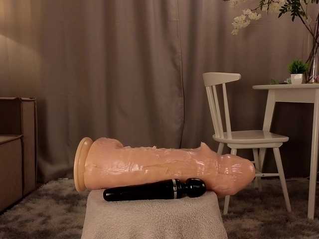 KarenLowe live cam on BongaCams