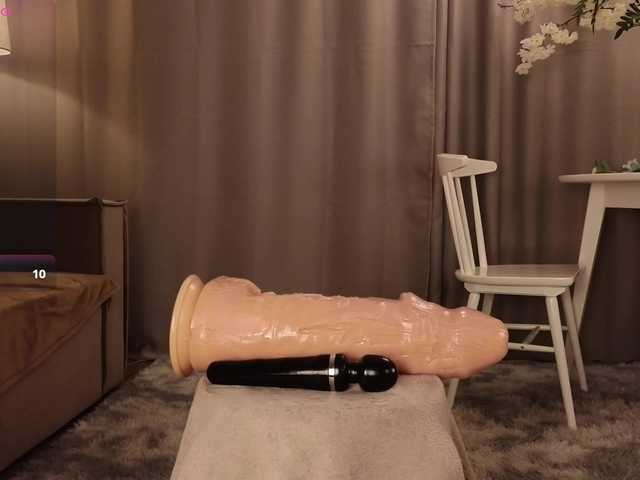 KarenLowe live cam on BongaCams