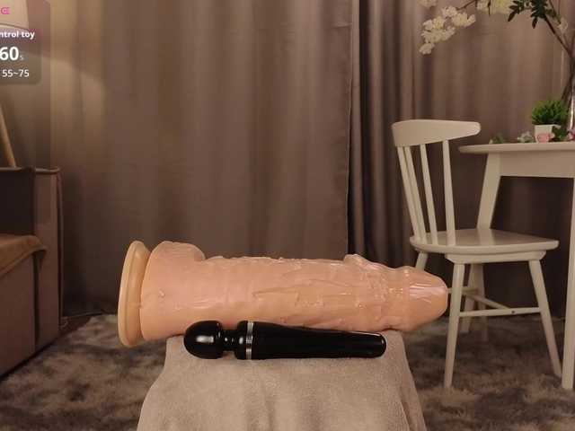 KarenLowe live cam on BongaCams