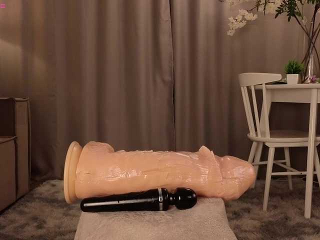 KarenLowe live cam on BongaCams