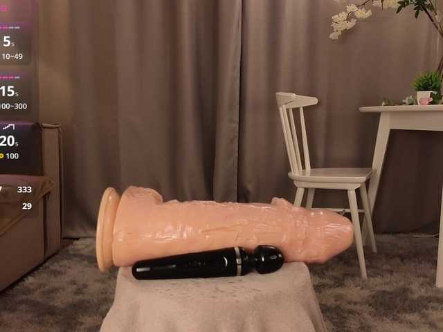 KarenLowe live cam on BongaCams