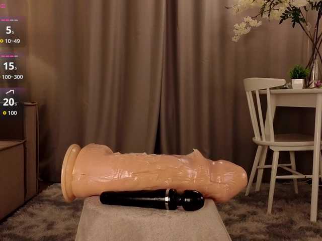 KarenLowe live cam on BongaCams