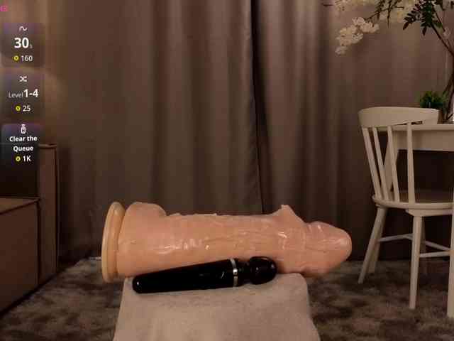 KarenLowe Live Webcam on BongaCams