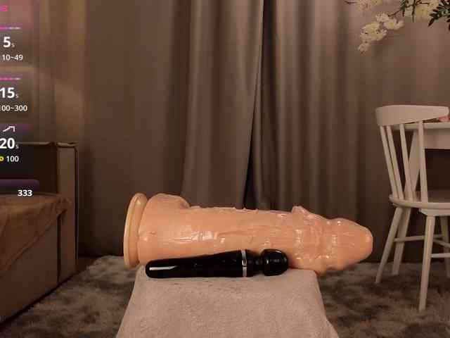 KarenLowe Live Webcam on BongaCams