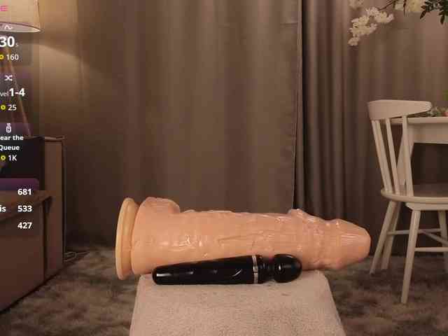 KarenLowe Sex Cam Show