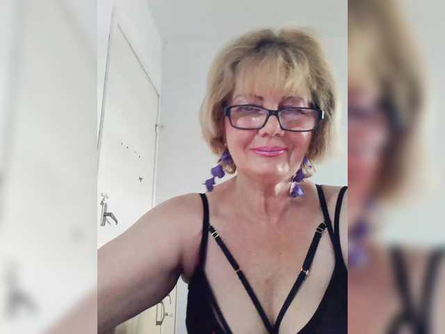 KASANDRABOLOSHKA live cam on BongaCams