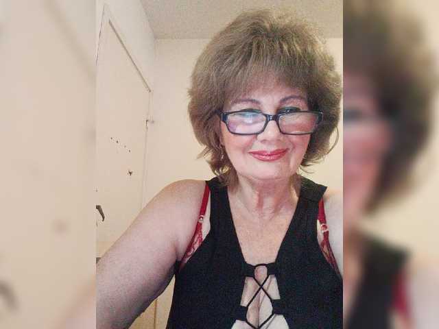KASANDRABOLOSHKA live cam on BongaCams