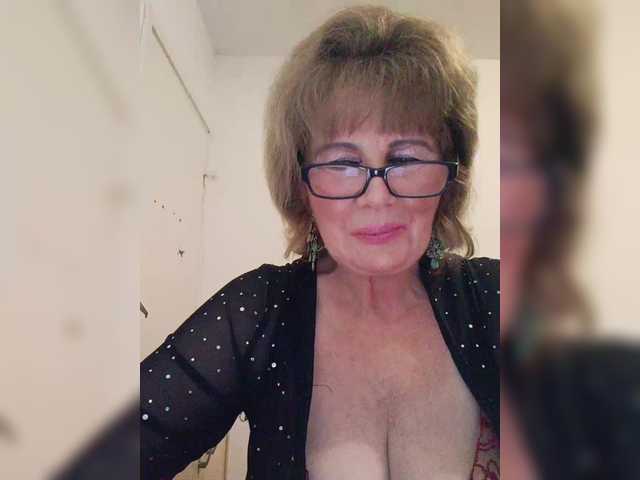 go to chat with MoonGoddess