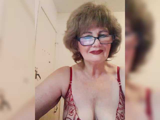 KASANDRABOLOSHKA live cam on BongaCams
