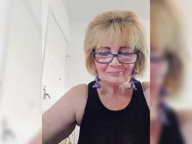 KASANDRABOLOSHKA live cam on BongaCams