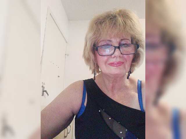 KASANDRABOLOSHKA live cam on BongaCams