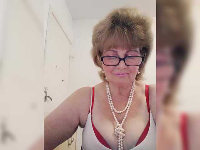 KASANDRABOLOSHKA live cam on BongaCams