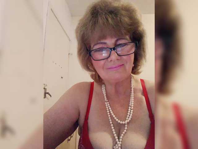 MoonGoddess live cam preview