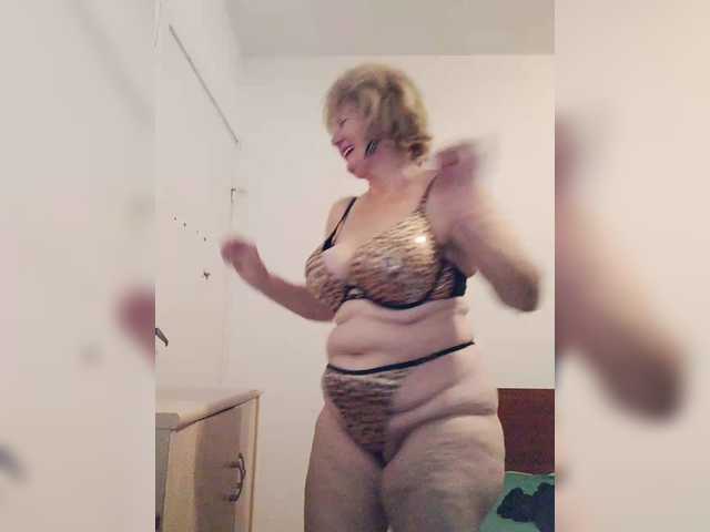 KASANDRABOLOSHKA live cam on BongaCams