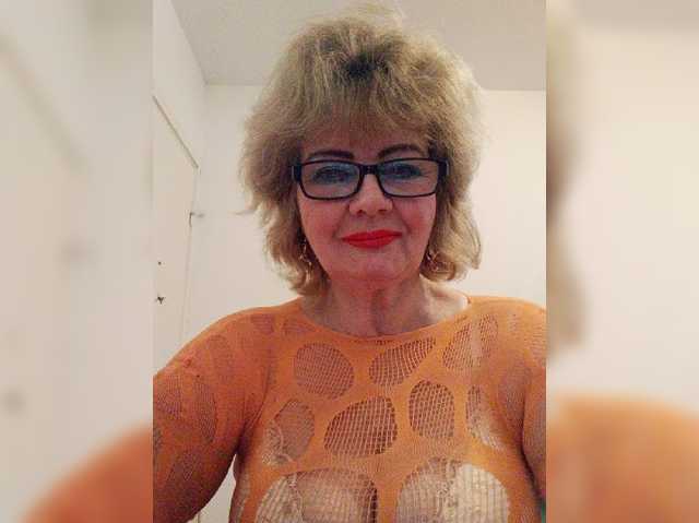 KASANDRABOLOSHKA live cam on BongaCams