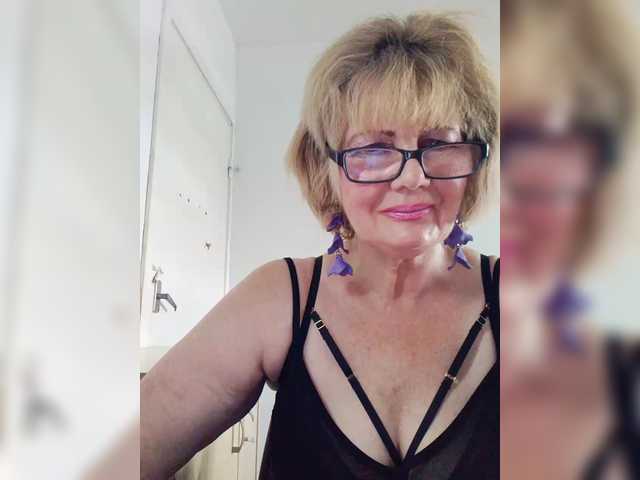 KASANDRABOLOSHKA live webcam show