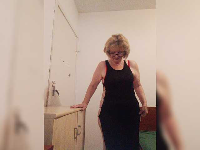 KASANDRABOLOSHKA live cam on BongaCams