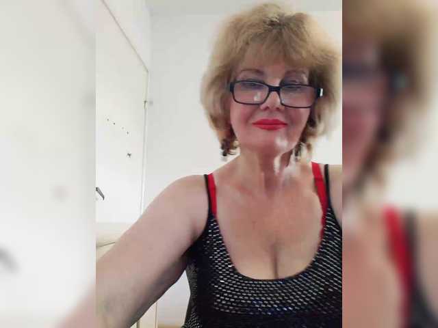 KASANDRABOLOSHKA live cam on BongaCams